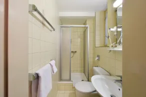 Hotel Pension Baronesse - Bathroom
