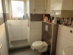 Charming Gelsenkirchen Apartment With Central Heating - Badezimmer