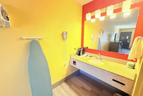 OYO Hotel Williamston - Bathroom