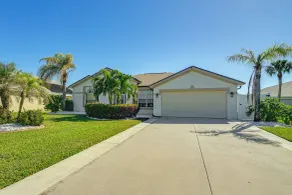 Sunny Fort Myers Home w/ Heated Pool! - Interiør