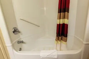 Red Roof Inn Georgetown, IN - Louisville West - Badezimmer