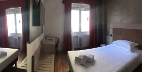 Hotel Gamma - Zimmer