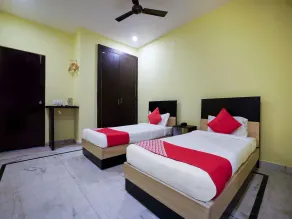 Super Hotel O Anuguna Tulasi Grand Near JNTU University Hyderabad - Room