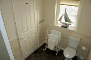 The Sunningdale - Bathroom