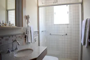 Hotel CasaBlanca - Bathroom