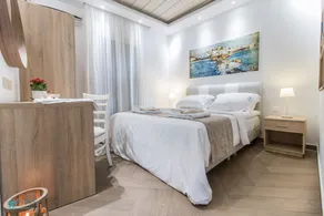 Polis of Naxos - Chambre