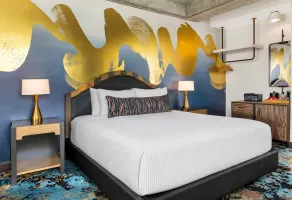 Cambria Hotel Nashville Downtown - Room