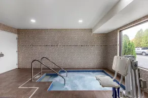 Clarion Pointe Racine - Mount Pleasant - Piscina