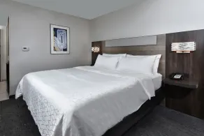 Holiday Inn Express Richmond I-64 Short Pump Area by IHG - Room