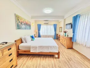 Cozy Hotel - 140 Cong Quynh - Room