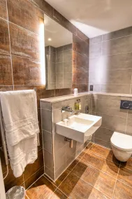 ibis Styles Leeds City Centre Arena - Bathroom
