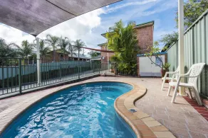 Bent Street Motor Inn - Pool
