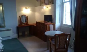 Tower Hotel - Zimmer