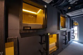 Cube Hostel - Habitación