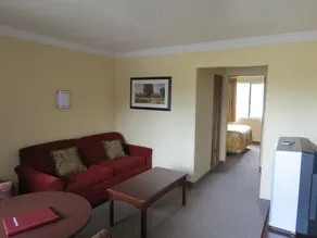 Western Royal Inn - Room