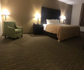 Quality Inn & Suites Paragould - Room