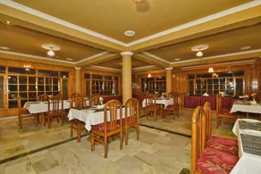 Hillcrest Resort by DLS Hotels - Restaurant