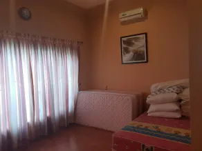 Green Hill Villa Sibolangit - Chambre