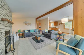 Cheboygan Getaway w/ Fire Pit & Lake Access! - Interiör