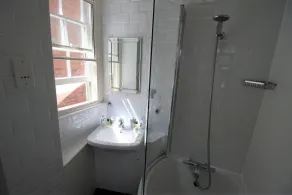 The Angel in Wootton Bassett - Baño