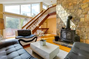Spacious Woodbury Home w/ Pool + Hot Tub! - Interior