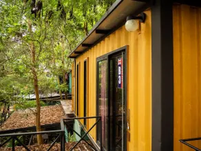 Beach Box Resort at Rimlay Rayong - Rom