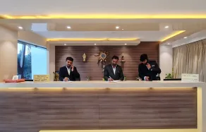 Grand Signature Hotel & spa - Reception