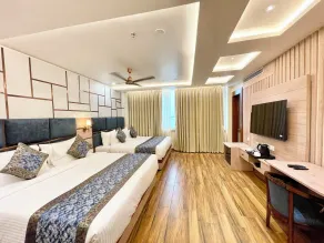 Hotel Mantavya - Varanasi near Temple  - Chambre