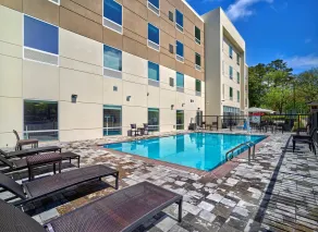 Holiday Inn Express - Huntsville Space Center by IHG - Piscine