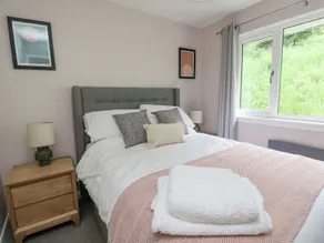 Cottage adapté aux familles avec jardin et jacuzzi | Avec animaux admis - Chambre