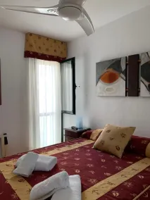 Apartamentos Atlanterra COSTA Y SOL - Chambre