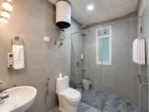 Pinecrest Retreat - Baño