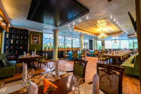 Phoenicia Grand Hotel - Restaurant