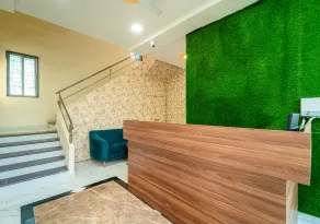 Itsy Hotels Anand Executive, Near Amanora - Réception