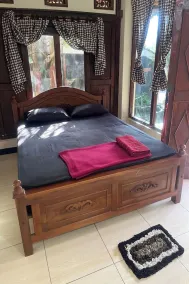 Karlie Inn - Room