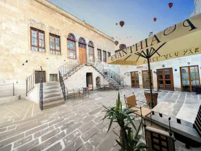 Evanthia Cave Suites - Réception