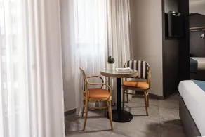 Urban Rooms by NEU Collective - Habitación