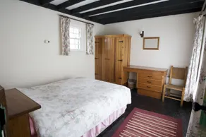 Corofin 3 bed No 5 - Room