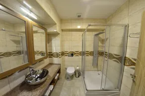 TUNA OTEL - Baño