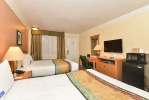 Inn by the sfo - Chambre