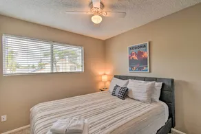 Hot Tub, Heated Pool & More! Relaxing Phoenix Home - Interiör