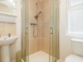 Bramley Lodge - Bathroom