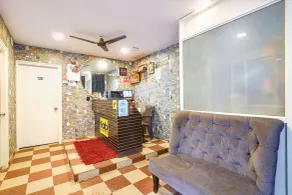 FabHotel Kings Suites Banaswadi - Resepsjon