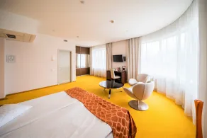 Rija VEF Hotel with FREE Parking - Quarto