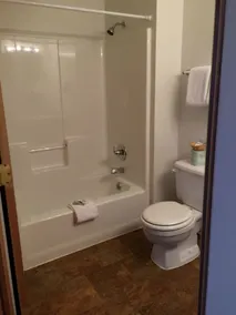 Holiday Lodge - Bathroom