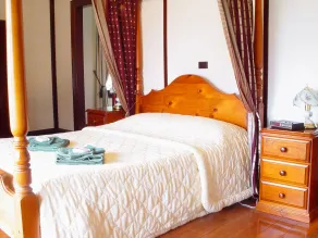 Sylvania Park - Room