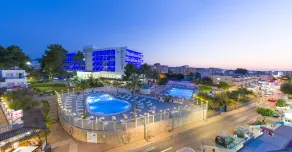 Apartamentos Riviera - Piscina