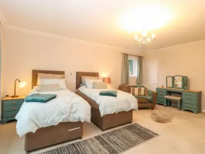 Brundall House - Room