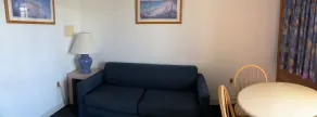 Golden Rail Motel - Room