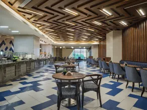 Wirgan Hotel Al Azizyah - Restaurant